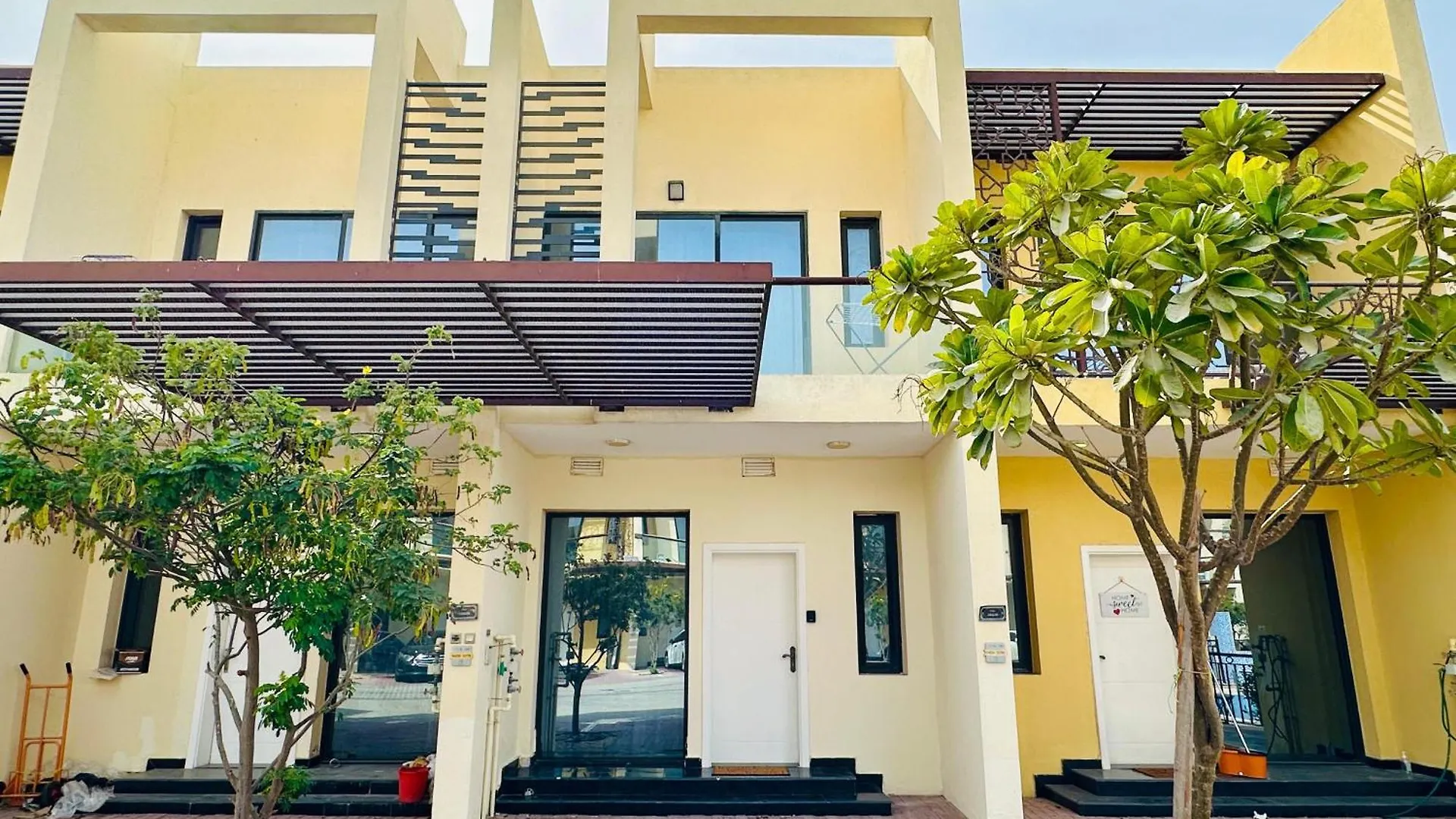 Family-Friendly Villa 1Br With Play Area+Pool. Uae Ντουμπάι 0*,