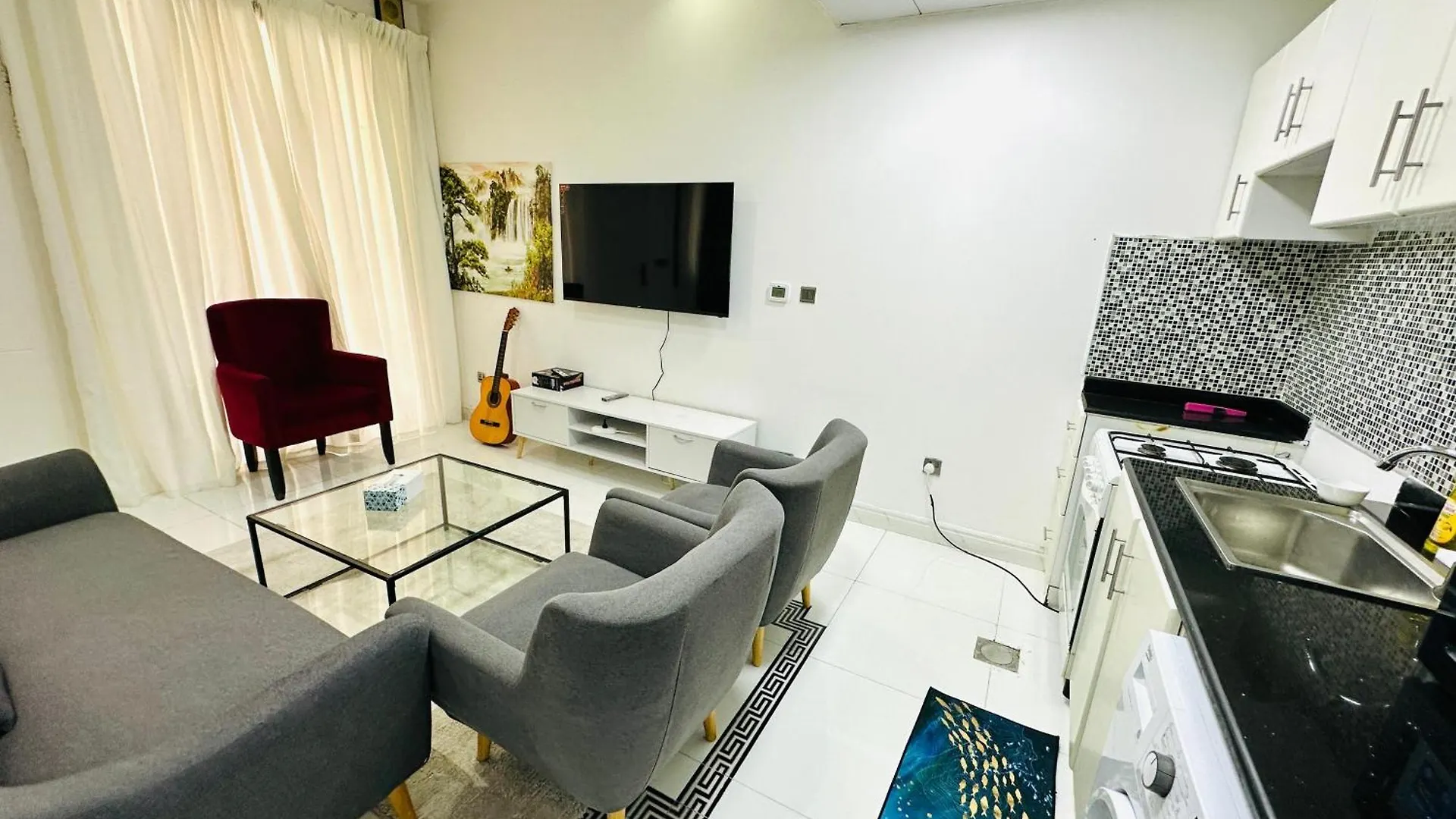 Family-Friendly Villa 1Br With Play Area+Pool. Uae 迪拜 0*,